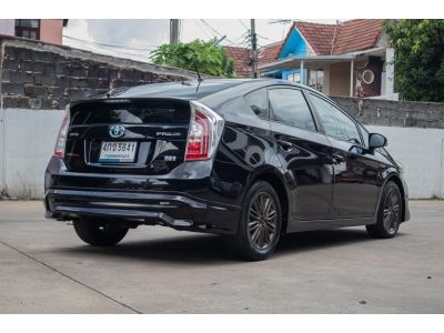 โตโยต้าชัวร์ ฟรีดาวน์ Prius 1.8 TRD Top Option A/T ปี 14 รูปที่ 2