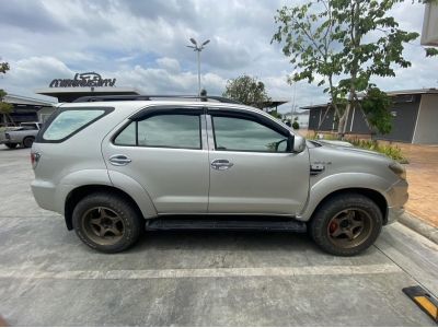 TOYOTA FORTUNER 3.0 V 4WD เกียร์ AT ปี 2005 จด 2006 สภาพสวย (รถบ้านขายเอง) รูปที่ 2