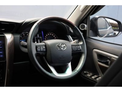 2018 TOYOTA FORTUNER 2.4V auto ไมล์แท้ 90,000 กม. รูปที่ 2