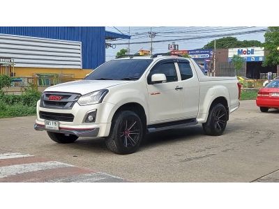 ISUZU D-MAX X-SERIES  1.9  CAB HI-LANDER ปี 2017 สีขาว   เกียร์ M/T รูปที่ 2