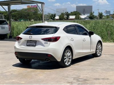 MAZDA 3 2.0 SP SKYACTIVE TOP ปี2015 สีขาว เกียร์ออโต้ เครื่องเบนซิน รูปที่ 2