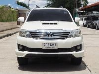 TOYOTA FORTUNER 3.0 V (CHAMP) ปี 2013 AUTO 5 SPEED สีขาวมุก(นิยมสุด) รูปที่ 2