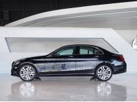 MERCEDES-BENZ C220d Avantgarde Facelift ปี 2018 ไมล์ 33,xxx Km รูปที่ 2