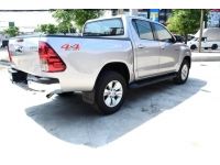 TOYOTA HILUX REVO 2.4 E PLUS DOUBLECAB 4WD ปี 2017 สีบรอนซ์ เกียร์ MT รูปที่ 2