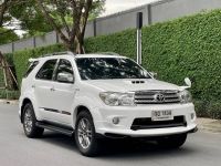 2011 TOYOTA FORTUNER 3.0 TRD รูปที่ 2