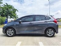 2015 Honda JAZZ 1.5 VPLUS iVTEC รถเก๋ง 5 ประตู รถบ้านมือเดียว ไม่ผิดหวังแน่นอน รูปที่ 2