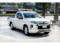 ้MITSUBISHI TRITON EXT  2.5 GLX MAGACAB (NEW)  ดีเชล MT 2020 สีขาว รูปที่ 2