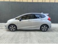 Honda Jazz GK 1.5 RS ปี 2019 รถบ้านมือเดียวป้ายแดง รูปที่ 2