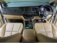 2017 Kia Grand Carnival 2.2 AT ถูกมาก รูปที่ 2