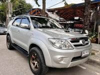 TOYOTA FORTUNER 3.0V(4X4)ปี 2005 เกียร์ออร์โต้ รถสวย ไม่มีชน เครื่องดีเซล รูปที่ 2