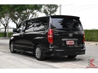 Hyundai H-1 2.5 (ปี 2018) Deluxe Van รหัส7561 รูปที่ 2