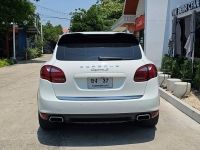 Porsche Cayenne Hybrid 2013 สีขาว กดออฟชั่นมา 2 ล้าน เซอร์วิสครบ มีใบเสร็จ 3 แสนบาท รูปที่ 2