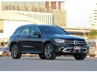 Benz GLC220d off-road (facelift) ปี 2023 สีดำ รถบ้านวารันตีเหลือ ประวัติศูนย์ครบ รูปที่ 2