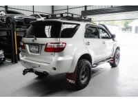 Toyota Fortuner 3.0 4WD Auto 2006 รูปที่ 2