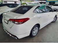 Toyota Yaris ATIV 1.2 Entry สีขาว Auto ปี 2018 มือหนึ่ง ไมล์น้อย รูปที่ 2