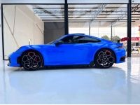 2019 PORSCHE 911 CARRERA S 3.0 PDK สีดำ wrap สี shark blue ภายในแดง รูปที่ 2