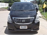 Hyundai H-1 2.5 Deluxe ปี 2016 เครื่องA2  รถบ้านมือเดียว รูปที่ 2