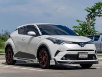 TOYOTA C-HR 1.8 Hybrid Mid ( White Pearl ) ปี 2019 ไมล์ 12x,xxx Km รูปที่ 2