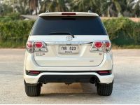 TOTOTA FORTUNER 3.0V 2wd ปี2012 เครื่องดีเซล สีขาว เกียร์ออโต้ รูปที่ 2