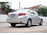 โตโยต้าชัวร์ ฟรีดาวน์ ผ่อน 5xxx บาท  Vios 1.5 J A/T ปี 2017 รูปที่ 2