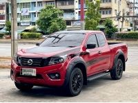 NISSAN NAVARA มือสอง NP300 KING CAB 2.5 CALIBRE E BLACK EDITION ปี 2018 ดีเซล เกียร์ธรรมดา สีแดง เลขไมล์ 30845 Km ฟรีดาวน์ ฟรีส่งรถ รูปที่ 2