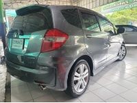 Honda Jazz 1.5 SV ปี2011 Auto รุ่นท๊อปสุด สีเทา มือ1 รูปที่ 2