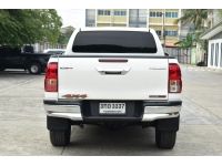 ไมล์ 200 กม. ฟังไม่ผิดค่ะ รถใหม่มาก TOYOTA Revo 2.8G Prerunner Double cab 4x4 ขับสี่ ตัวสูง เครื่องยนต์ดีเซล  เกียร์ ออโต้ ปี2015 สีขาว รูปที่ 2