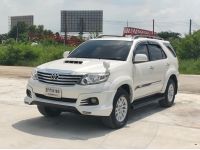 TOYOTA FORTUNER 3.0 ดีเซล 4x4 AUTO ปี 2013 รถสวยพร้อมใช้ ฟรีดาวน์ T.086-527-9533 รูปที่ 2