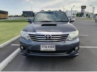 Toyota Fortuner ดีเซล 2.5V ปี 2014 เกียร์ออโต้ รถบ้าน เจ้าของขายเอง รูปที่ 2