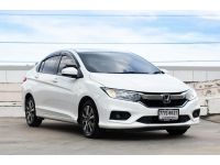 HONDA City 1.5V CVT A/T ปี 2018 สีขาว รถบ้าน มือเดียวป้ายแดง เลขไมล์ 101,xxx km. รูปที่ 2