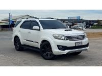 TOYOTA FORTUNER 3.0 V ดีเซล 4x4 AUTO ปี 2013 รถสวย ฟรีดาวน์ T.086-527-9533 รูปที่ 2