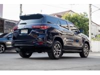 โตโยต้าชัวร์ ฟรีดาวน์ เทรสไดร์ฟ Fortuner 2.4 Leader V 4x4 A/T ปี 2023 รูปที่ 2