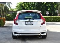 Honda Jazz Gk 1.5V PLUS plus เบนซิน เกียร์ออโต้  ปี 2016 รูปที่ 2