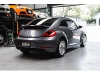 รถมือเดียว 2015 Volkswagen Beetle ภายในทูโทน LUXURY miles 80,000 km. รูปที่ 2