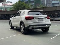 Mercedes-Benz GLA200 รูปที่ 2