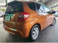 Honda Jazz 1.5V(AS) ปี 2012 สีส้ม รถมือ 1 วิ่งน้อย รูปที่ 2