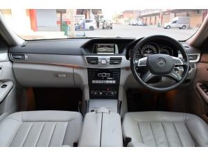 Mercedes-Benz E200 2.0 W212 (ปี 2013) Executive Sedan AT รูปที่ 3