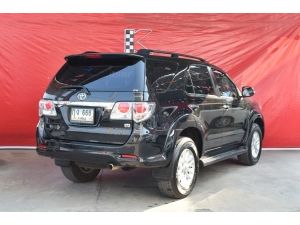 Toyota Fortuner 2.7 (ปี 2012) V SUV AT รูปที่ 3