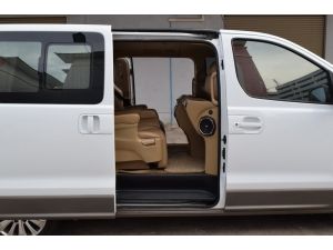 Hyundai Grand Starex 2.5 (ปี 2011 ) VIP Wagon AT รูปที่ 3
