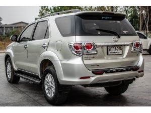 III Hello III ที่สุดของรุ่น FORTUNER 3.0 V 4WD สวย แรง มีเสน่ห์เหลือเกิน แรร์ไอเทมที่หลายคนอยากได้ รออะไร ทักมาดิครับ ผมจัดให้เลย รูปที่ 3