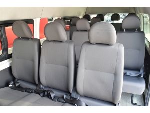 Toyota Hiace 3.0 COMMUTER (ปี2018) D4D Van AT รูปที่ 3