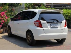 ปี2010 HONDA JAZZ  1.5  รูปที่ 3