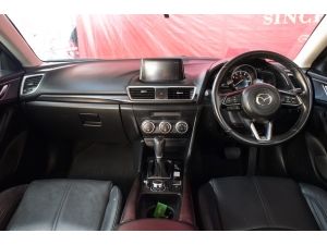 Mazda 3 2.0 ( ปี 2017 ) S Sports Hatchback AT รูปที่ 3