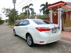 Toyota altis 1.8 E  ปี 2015 มือเดียวจากป้ายแดงวิ่งน้อย 1xx,xxxกิโลแท้ เข้าศูนย์ตลอด ไม่เคยมีอุบัติเหตุ ไม่เคยติดแก๊สค่ะสภาพสวยพร้อมใช้ค่ค่ะ รูปที่ 3