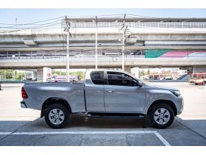 2017 Toyota Hilux Revo 2.4 SMARTCAB Prerunner E Pickup AT รูปที่ 3