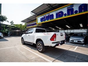 2018 Toyota Hilux Revo 2.4 SMARTCAB SMARTCAB Prerunner TRD Sportivo Pickup MT รูปที่ 3