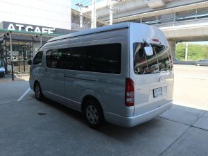 2013 Toyota Hiace 2.5 COMMUTER D4D Van MT รูปที่ 3