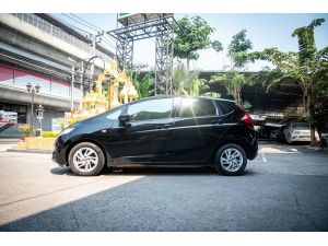 2016 Honda Jazz 1.5 V i-VTEC Hatchback AT รูปที่ 3