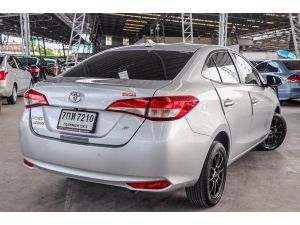 Toyota Yaris Ativ 1.2E ปี18 รูปที่ 3