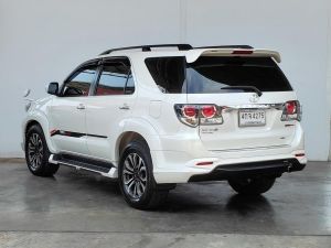 Toyota Fortuner TRD Sportivo 3.0 v ปี 15 รูปที่ 3